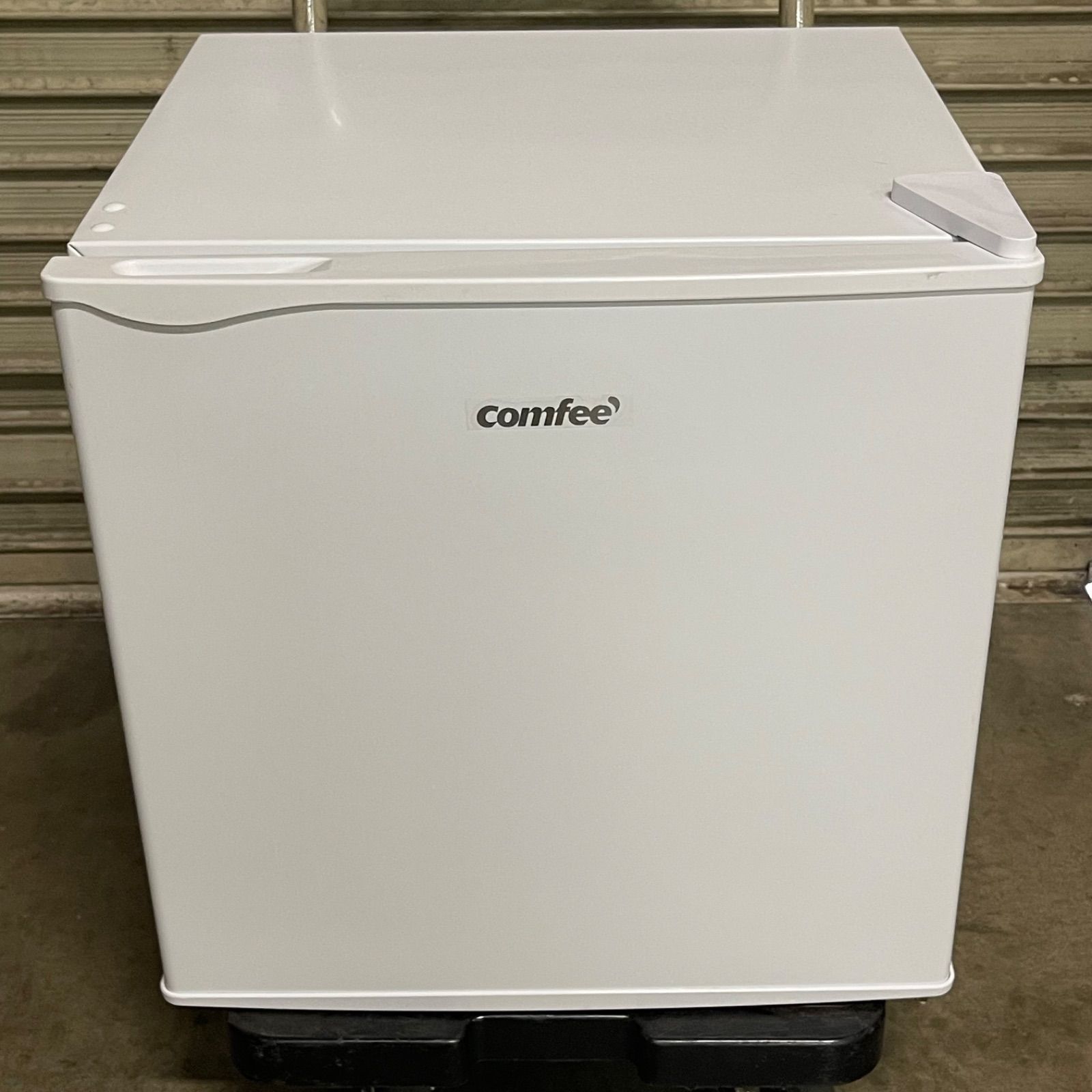 comfee 45L 冷蔵庫 ノンフロン【未開封品】 Amazon | COMFEE' 冷蔵庫 45L 右開き ブラック RCD45BL(E