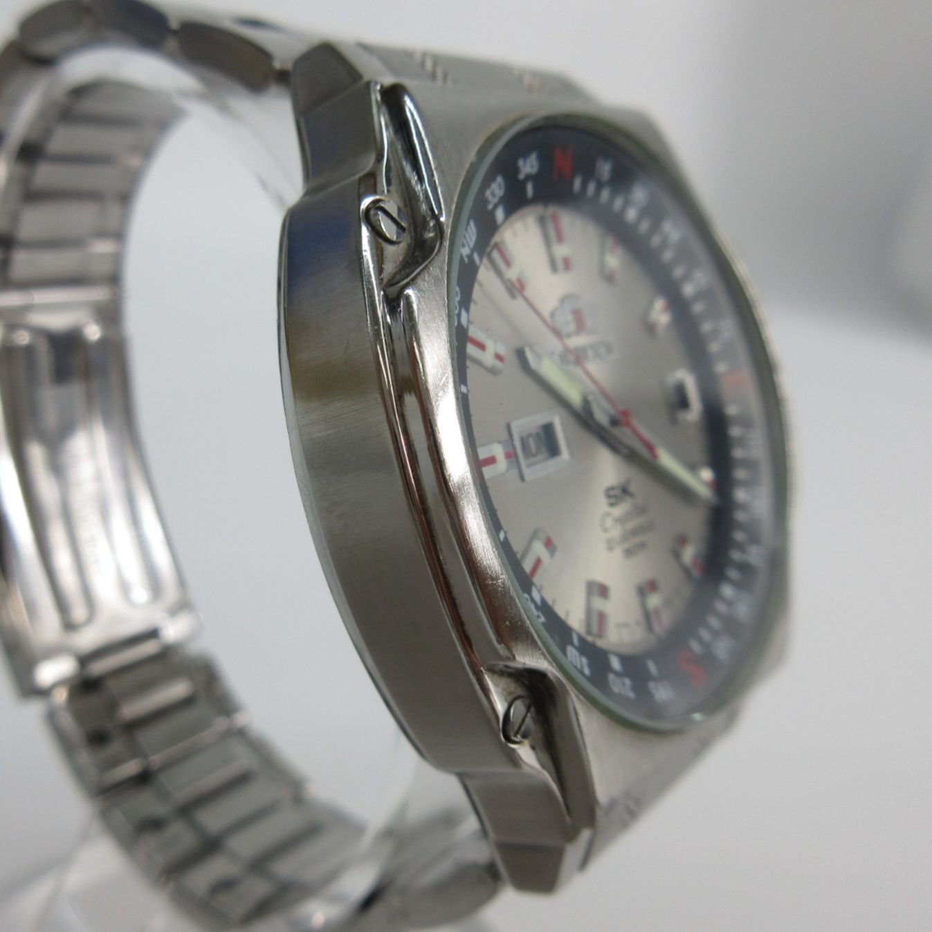 ORIENT オリエント EM5H-C0 腕時計 稼働品 自動巻 シルバー ORIENT オリエント EM5H-C0 腕時計 稼働品 自動巻 シルバー