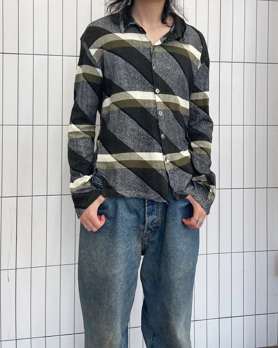 ストライプ ディテール