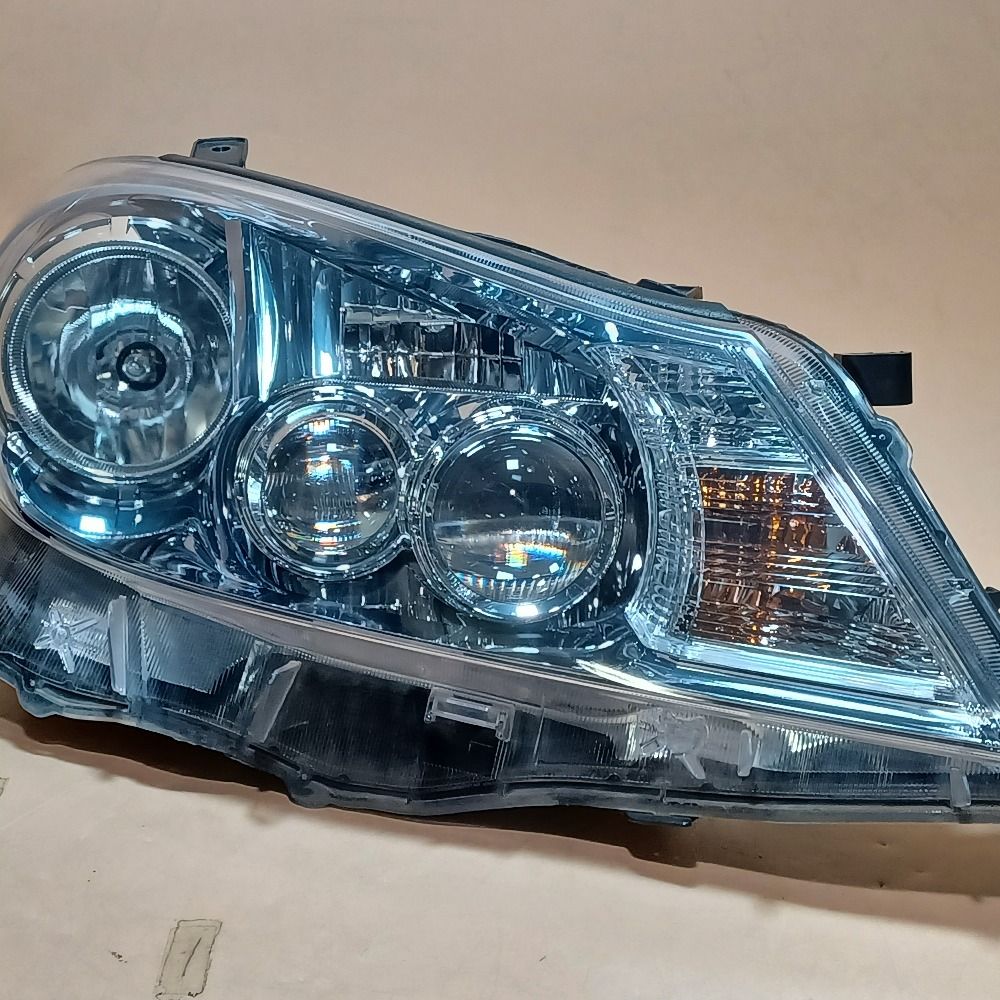 コーティング済 SAI AZK10 右ヘッドランプ・ヘッドライト G 