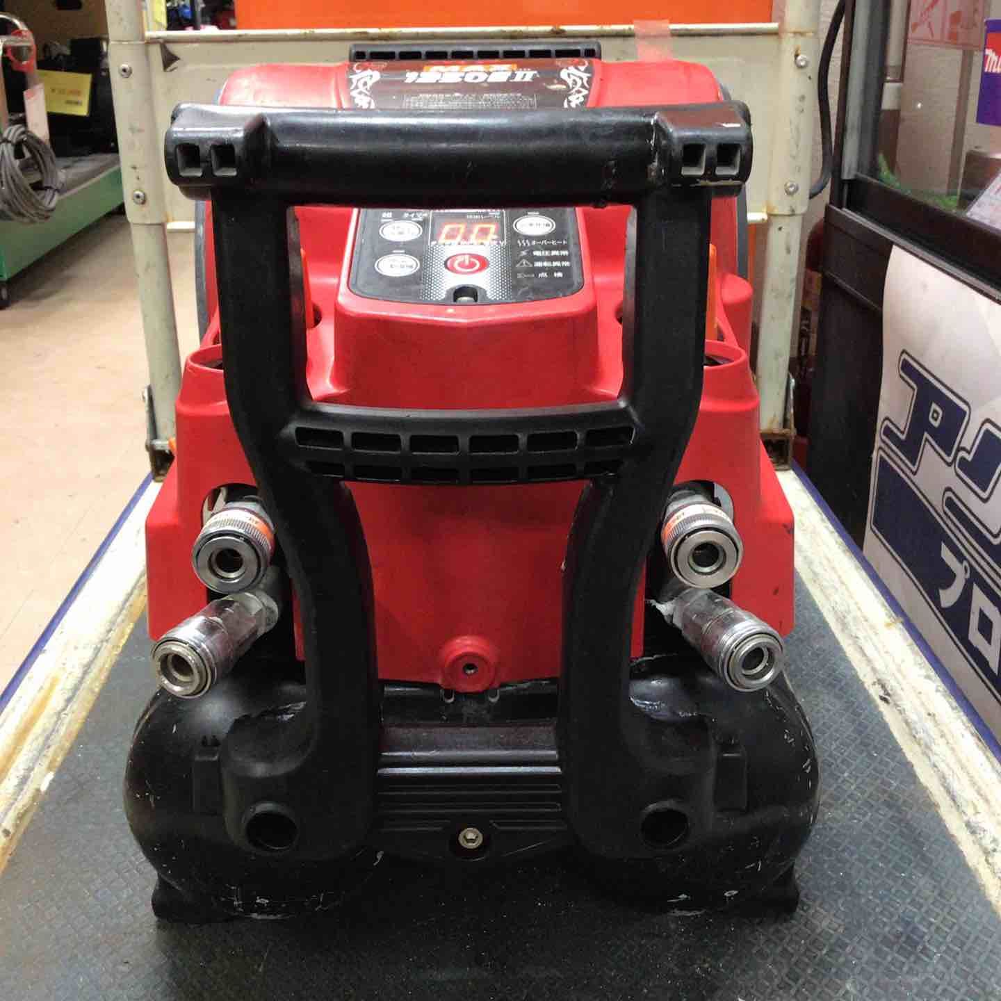 エアコンプレッサー
