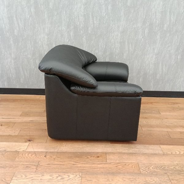 OKAMURA オカムラ