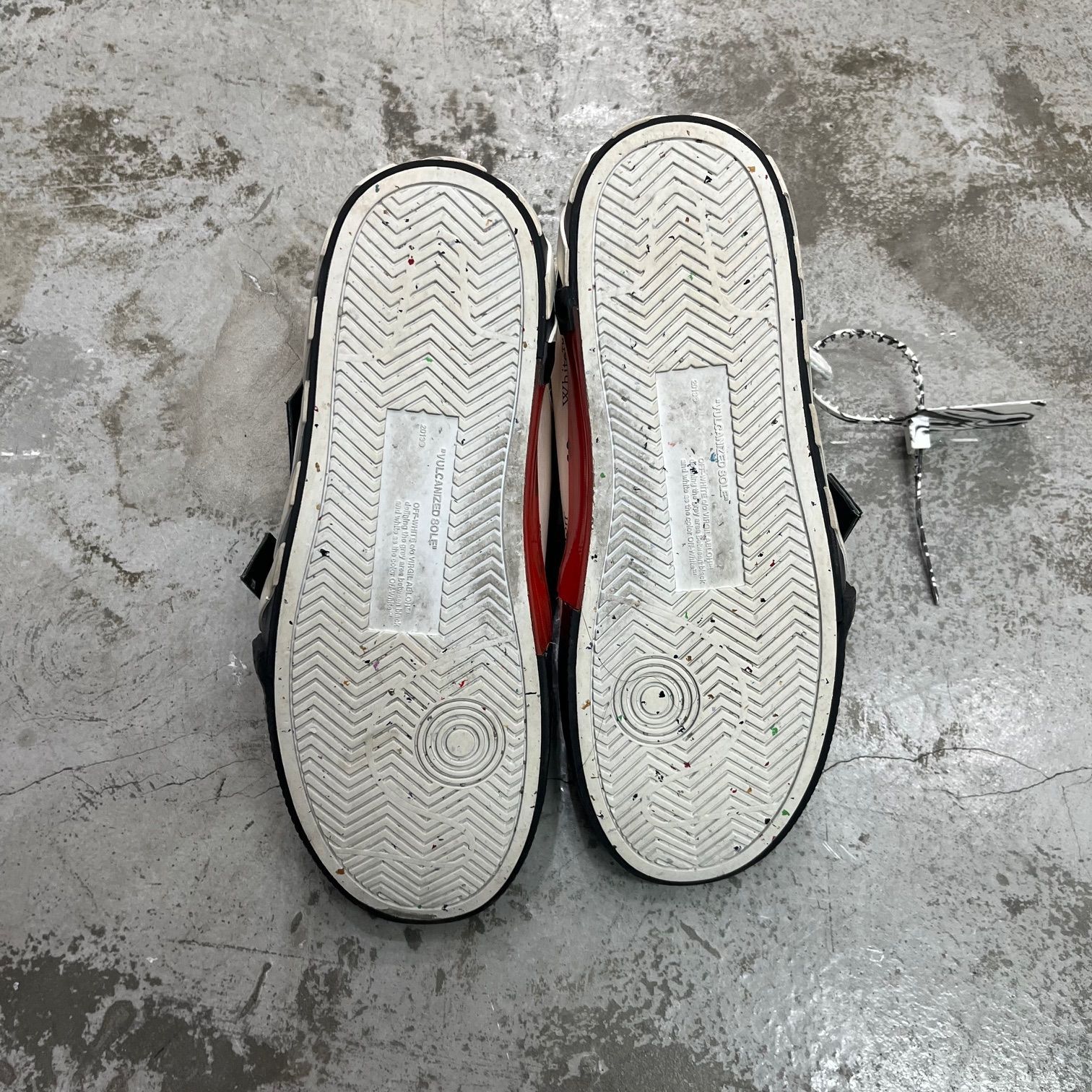 OFF-WHITE HIGH TOP VULCANIZED SNEAKERS バルカナイズ