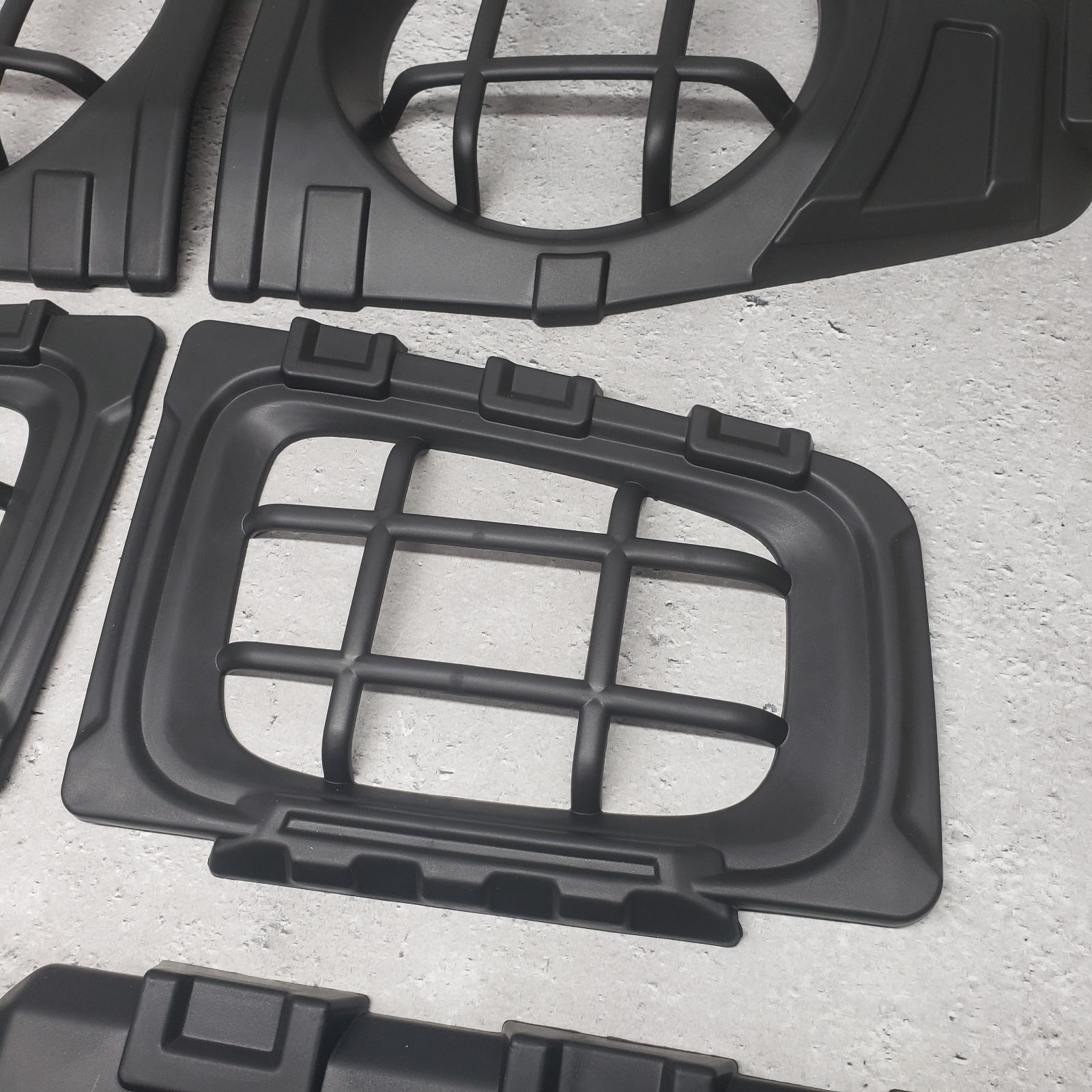 ジムニー JB74専用】 カバー3点セット 純正顔をポン付けでチョイ悪顔に