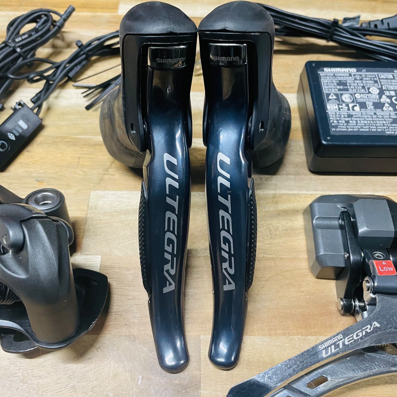 アルテグラ 6770系 2x10s SHIMANO ULTEGRA Di2 電動コンポ フルセット シマノ ST FD RD 11s化可能 バッテリー  充電器付 - メルカリ