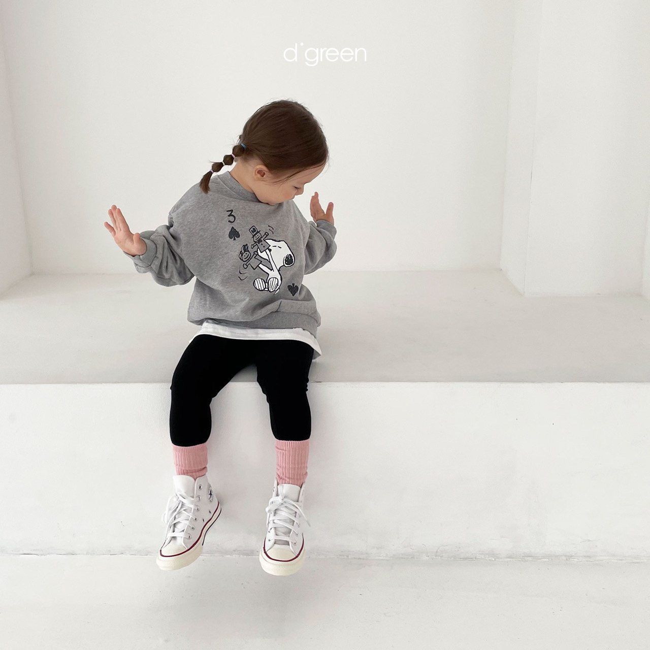 メルカリshops 韓国子供服 スヌーピートレーナー