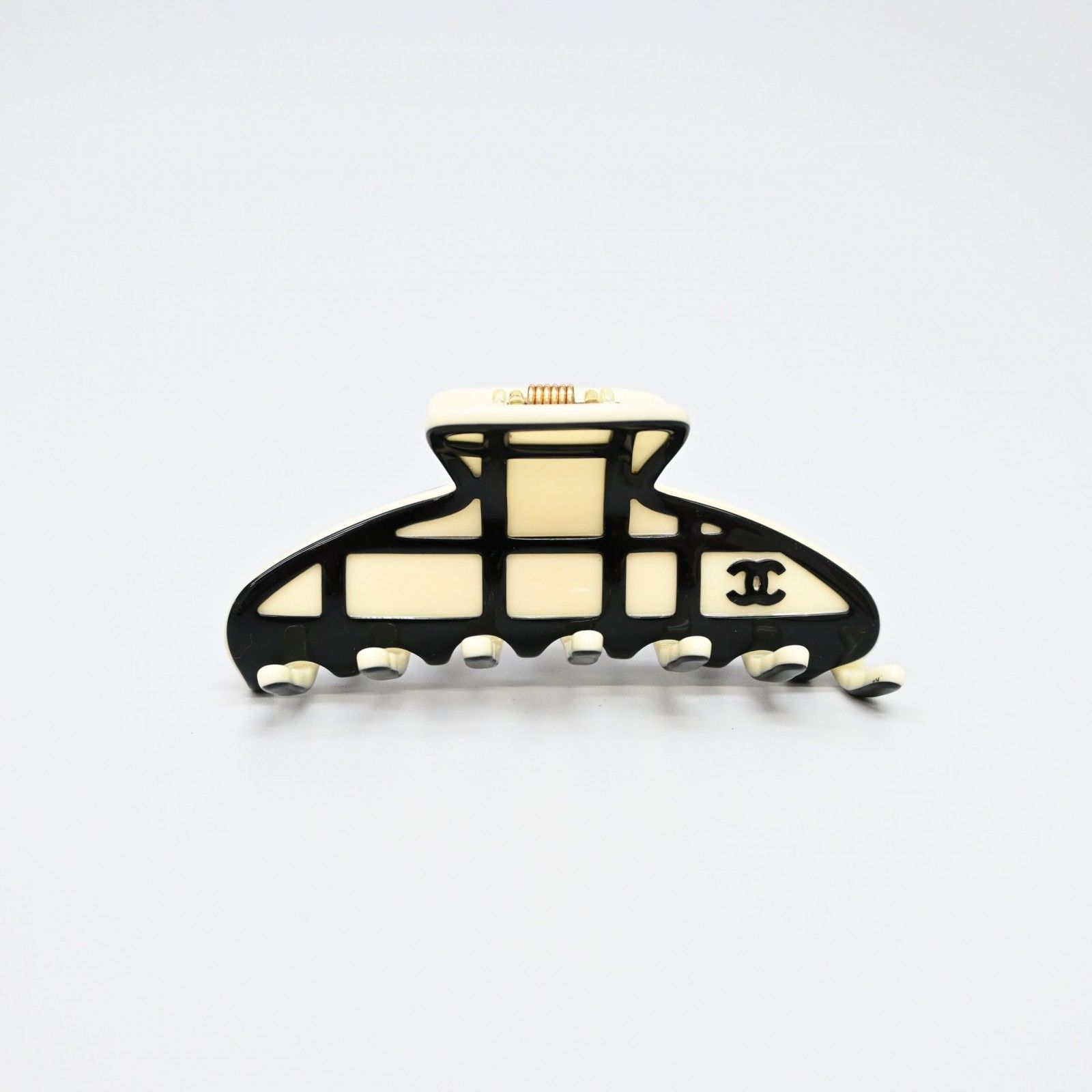 08A CHANEL シャネル ココマーク バンス レディース ホワイト×ブラック プラスチック アクセサリー 45346