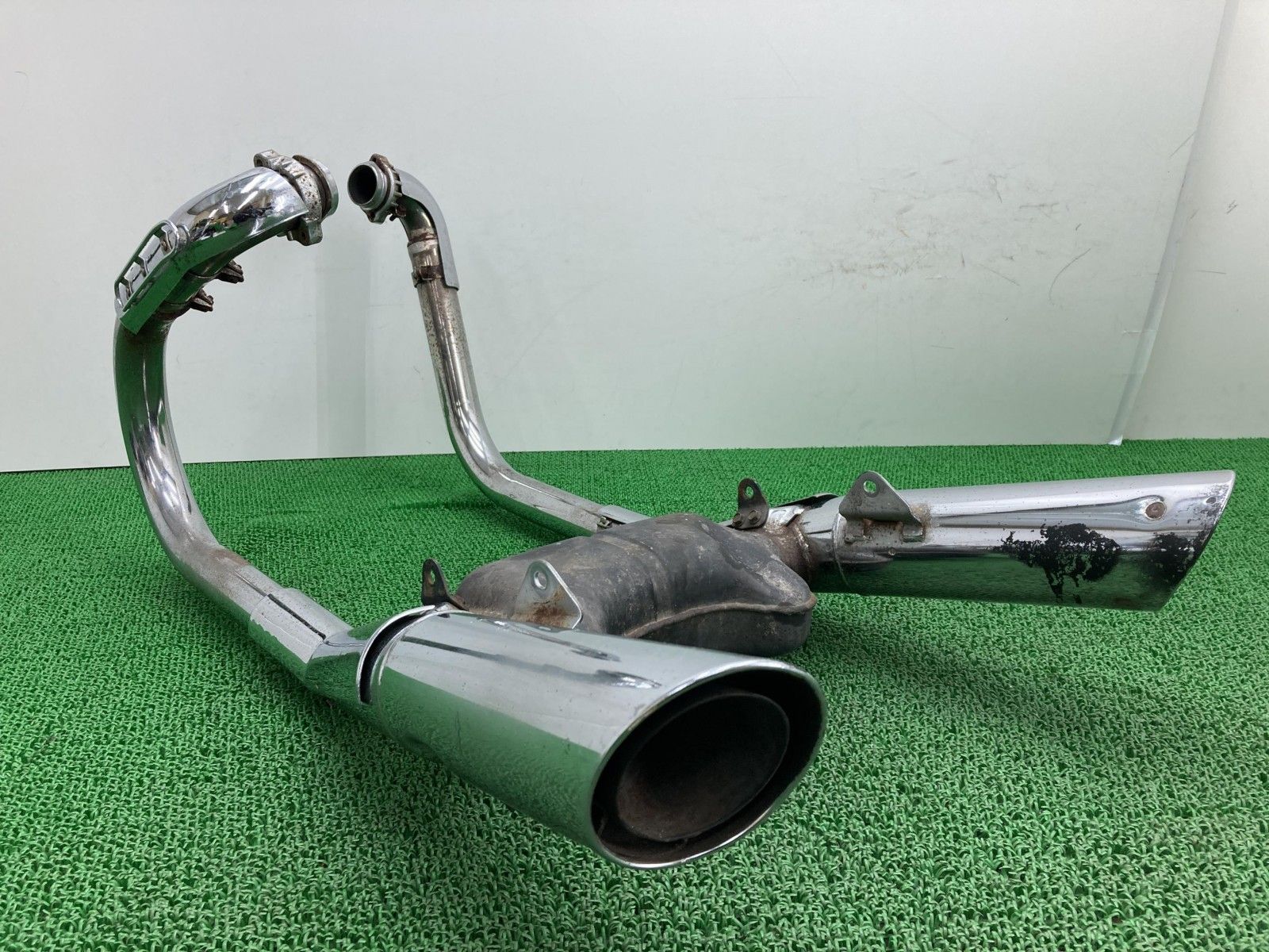 NV750カスタム マフラー ME9 K ホンダ 純正 バイク 部品 RC14 機能的問題なし 品薄 希少品 フルエキ 車検 Genuine 【中古】 3 NV750カスタム マフラー ME9 K ホンダ 純正 中古 バイク 部品 RC14