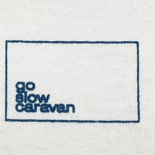 go slow caravan 水彩 USA/C スクエア LOGO バックプリント ゆったり TEE ☆ ゴースローキャラバン メンズ 男女兼用 ユニセックス 半袖 ロゴ Tシャツ