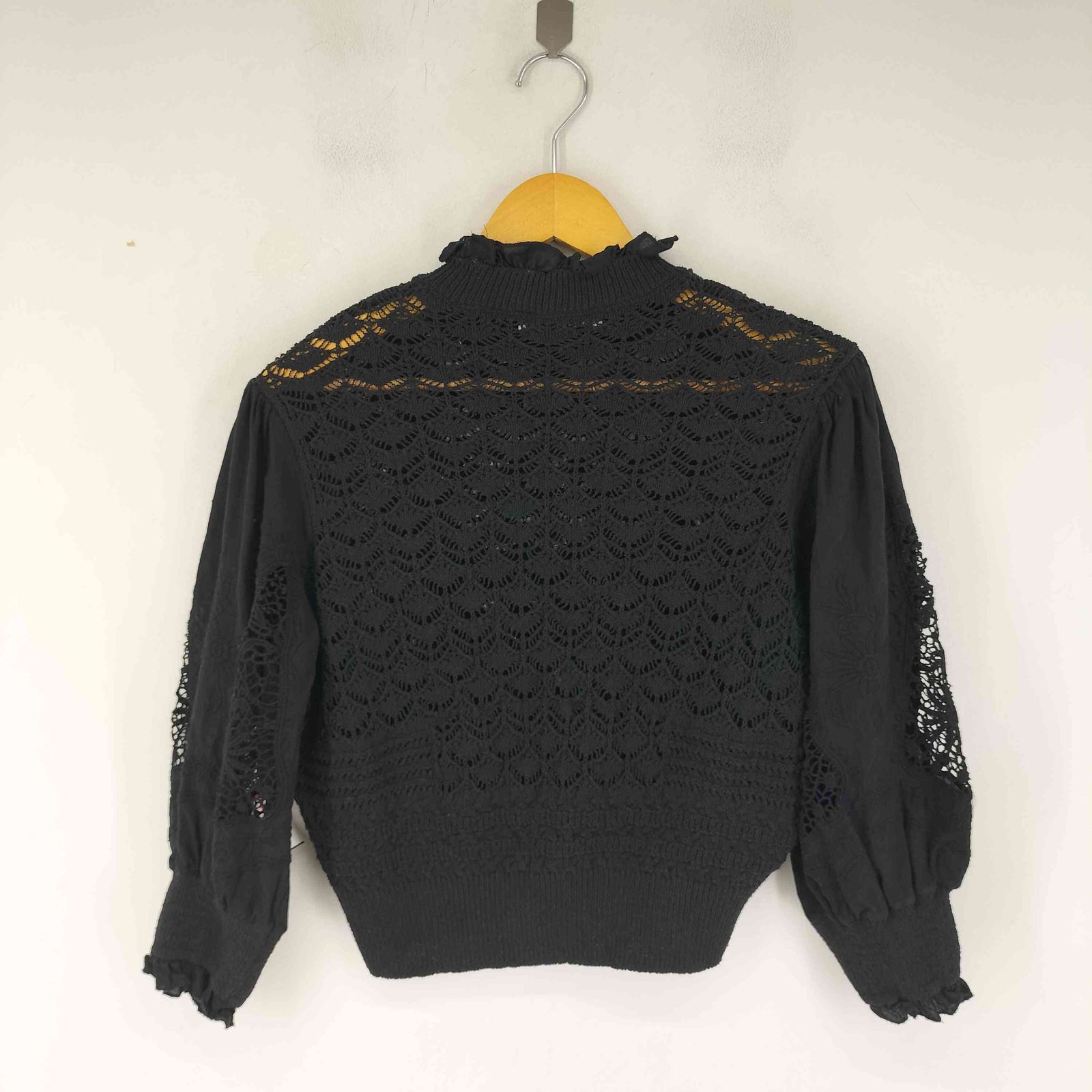 ザラ ZARA クロップドクロシェ編みニット レディース import：M - メルカリ