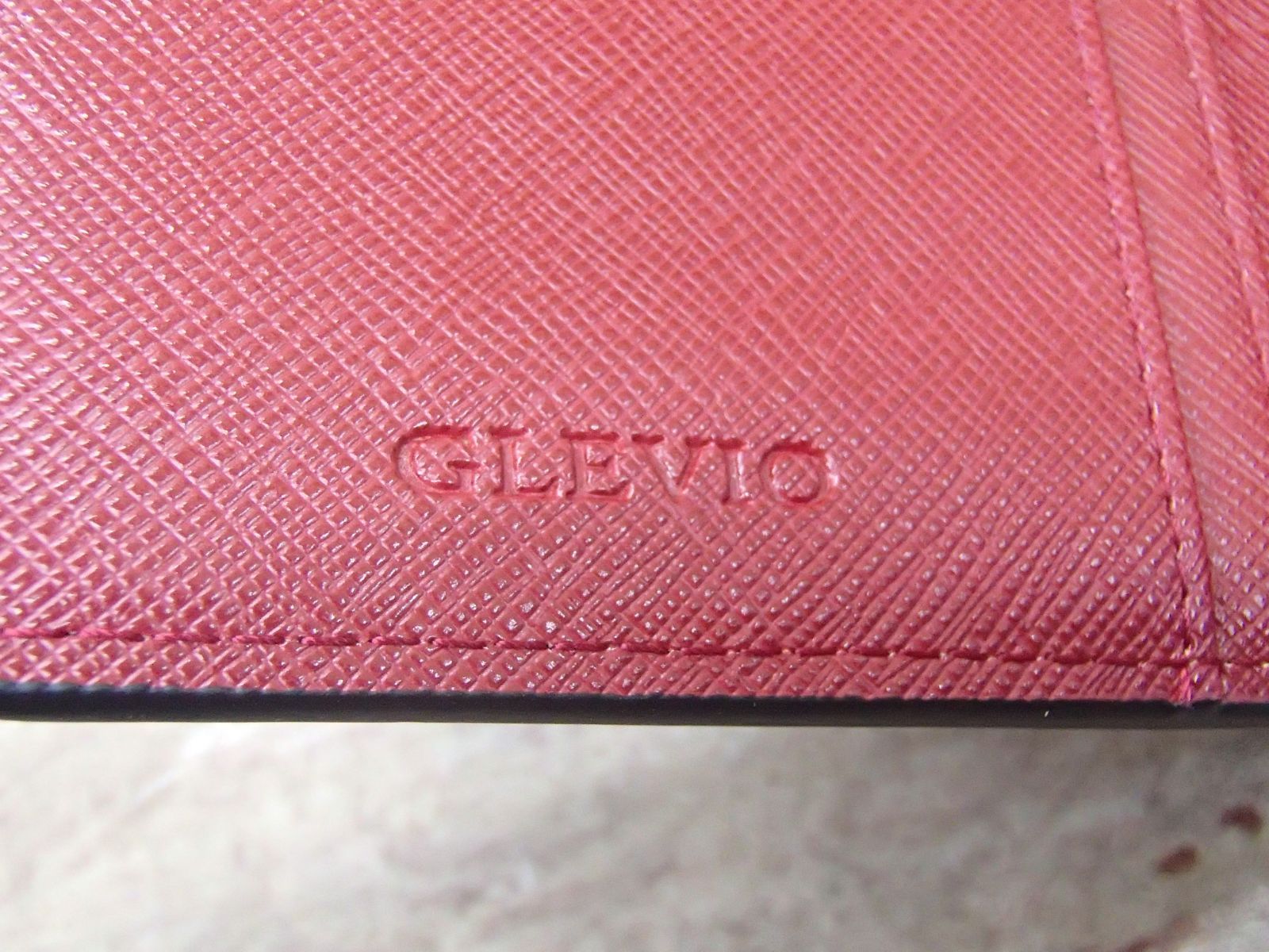 熱販売 新品、未使用 GLEVIO【グレヴィオ】カーボンレザー 長財布