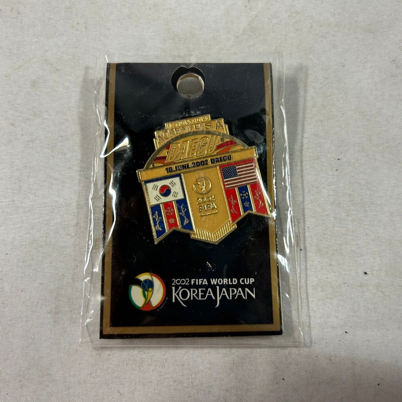 サッカー 日韓ワールドカップ 記念ピンバッジ 【公式通販】