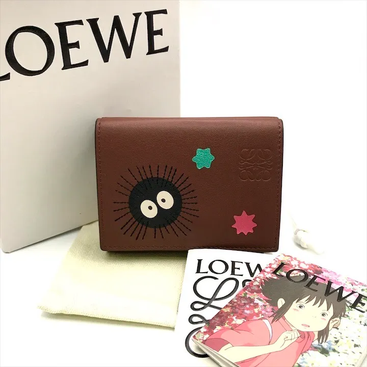 コ*ウ様 LOEWE ジブリ 折り財布 楽天市場】LOEWE ロエベ バーティカルウォレット スモール ジブリ