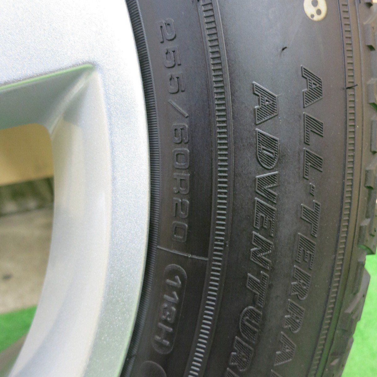 未使用24年1本☆ランドローバー ディフェンダー 純正 255/60R20