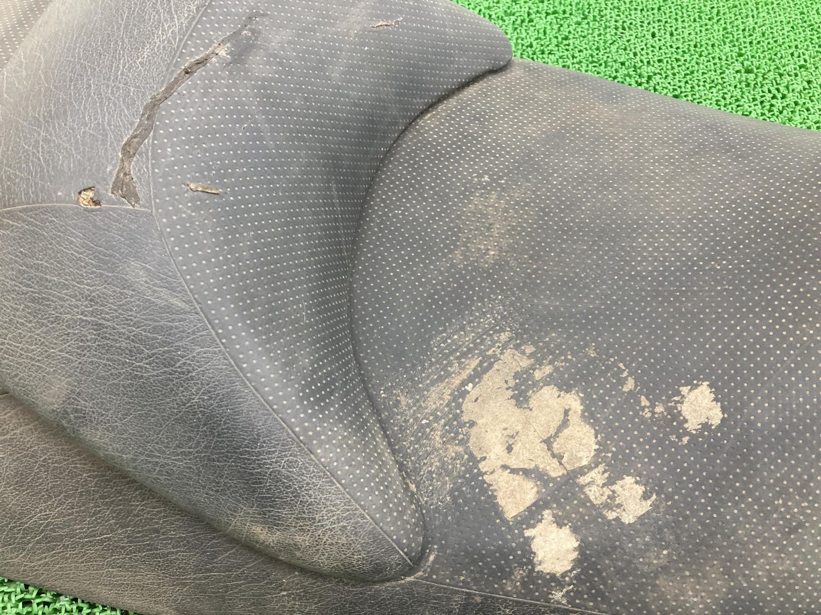 スカイウェイブCJ45A 純正シート 中古 美品 スズキ スカイウェイブ250 シート 05H 純正 中古 バイク 部品 CJ45A