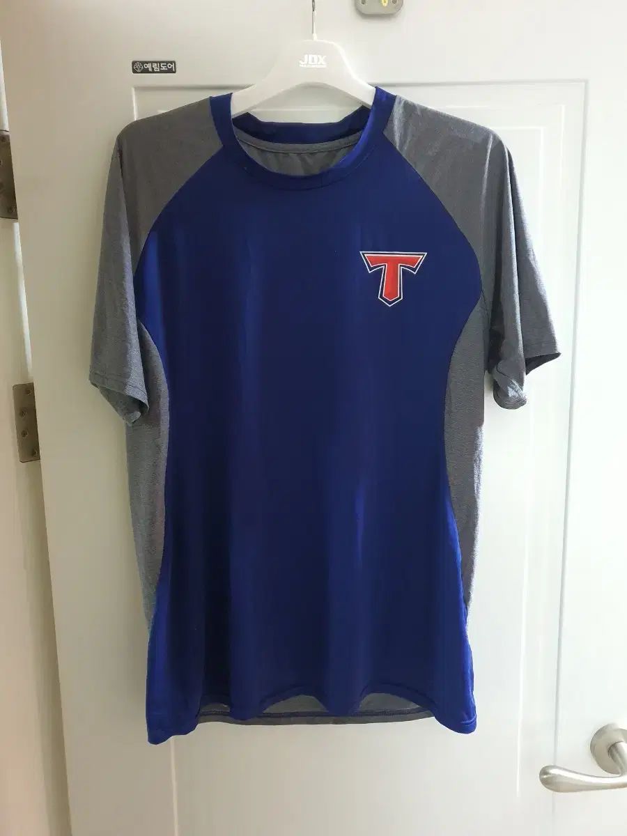 ミッチェル＆ネス フィリーズ 1981 Tug McGraw ベースボールシャツ ミッチェル＆ネス フィリーズ 1981 Tug McGraw ベースボール