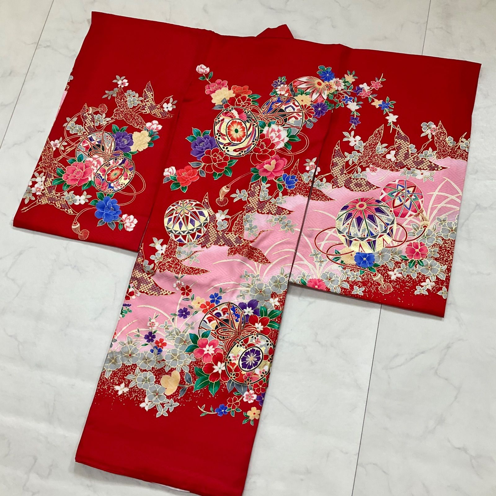 ◆kimono+one◆美品◆産着◆お宮参り◆長襦袢付き◆赤◆子供着物◆七五三◆女の子◆七五三お詣り女の子着物こどものひお正月卒業式十三詣り◆U63