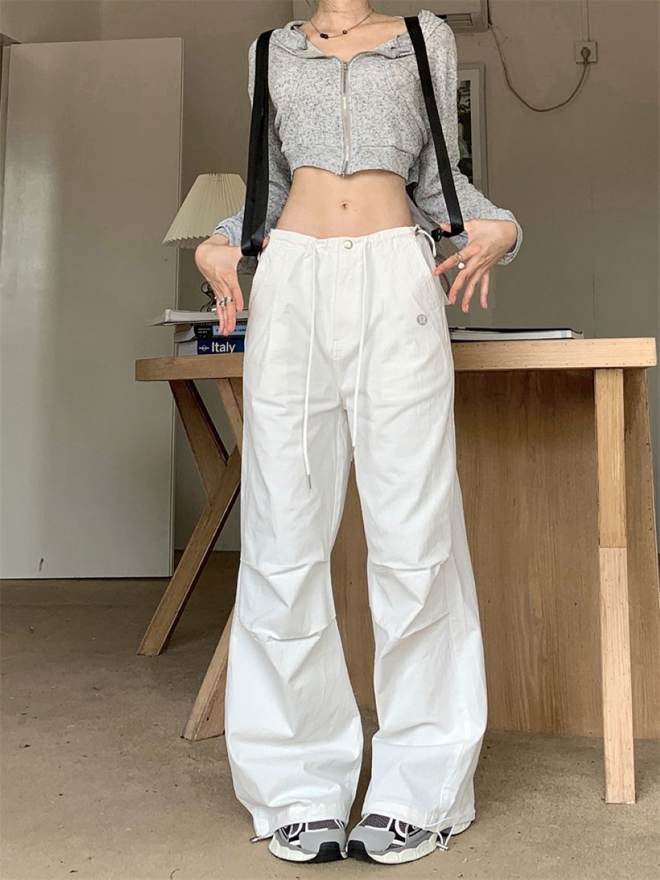lululemon ストレートワークパンツレディースデザインセンス薄手カジュアルパンツ