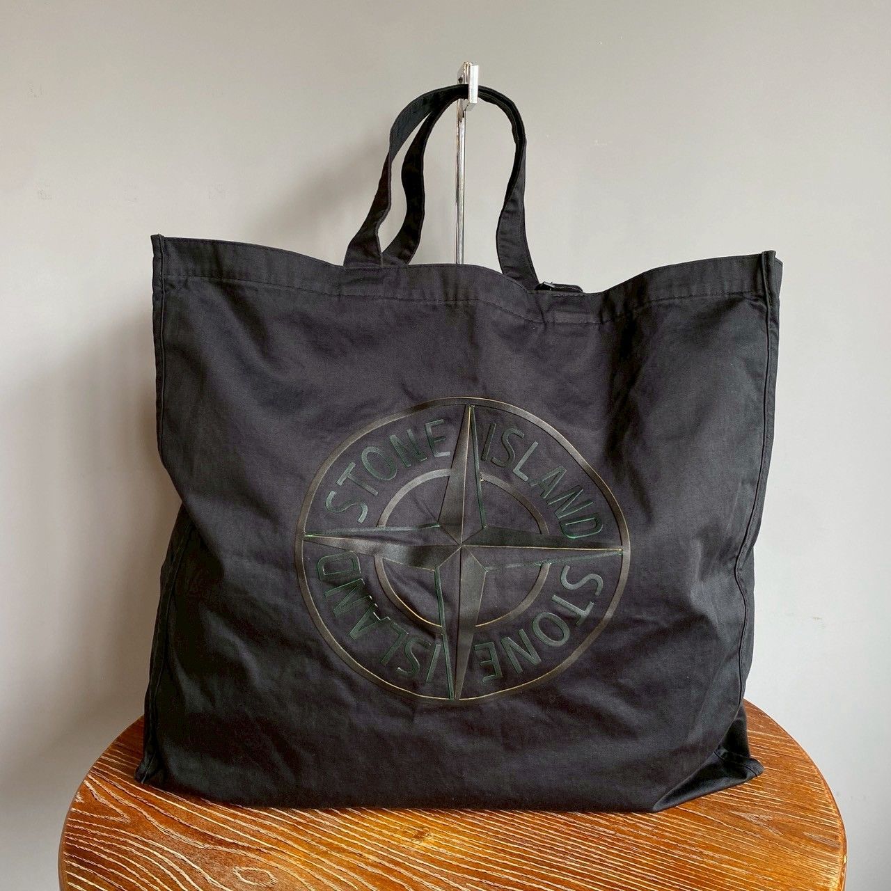 STONE ISLAND』ストーンアイランド ロゴプリントトートバッグ - メルカリ