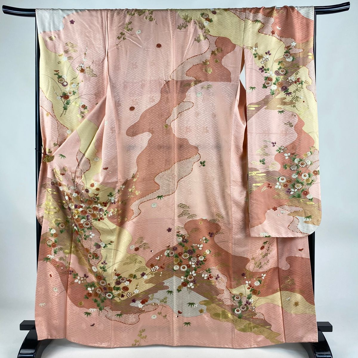 振袖 身丈165cm 裄丈67cm M 袷 菊 枝梅 金糸 金彩 ピンク 正絹