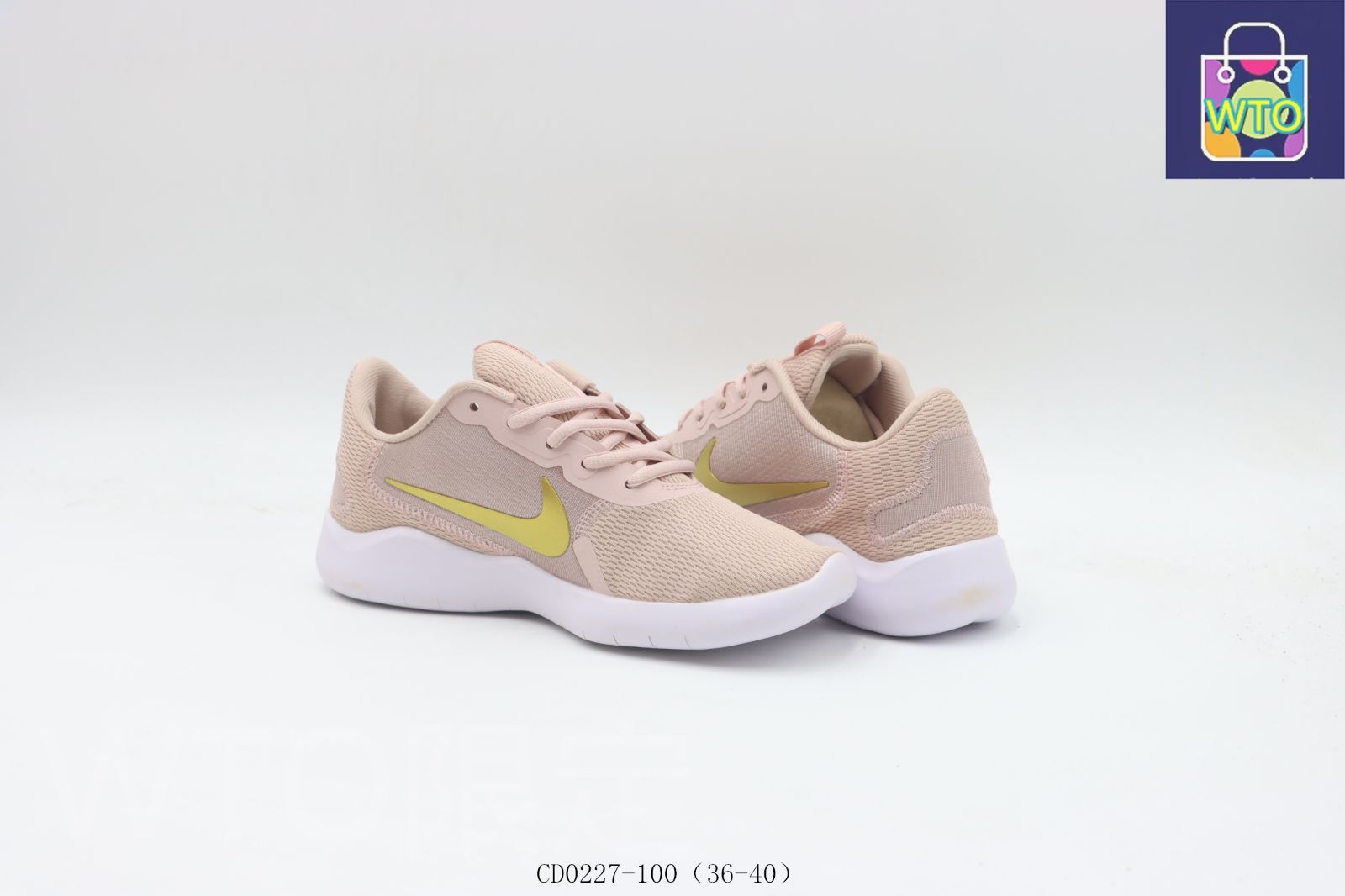 今日特価】ナイキ Nike ランニングシューズ CD0227-100 ピンク