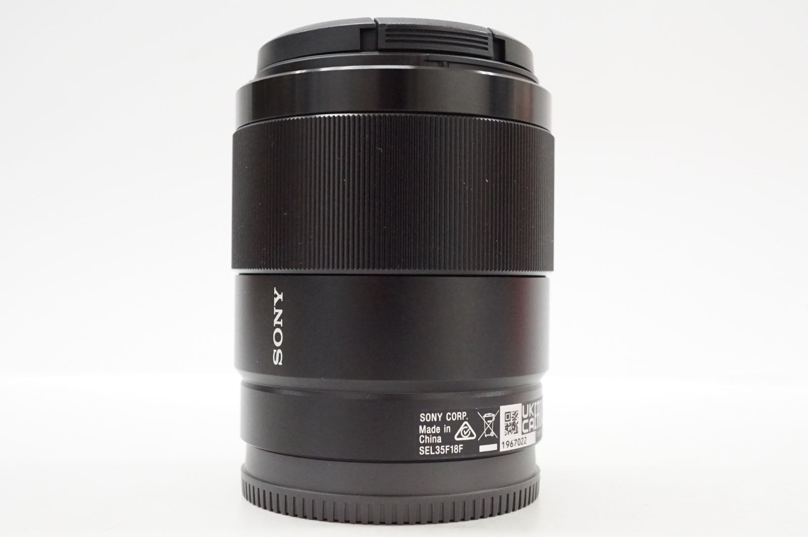 35mm F1.8
