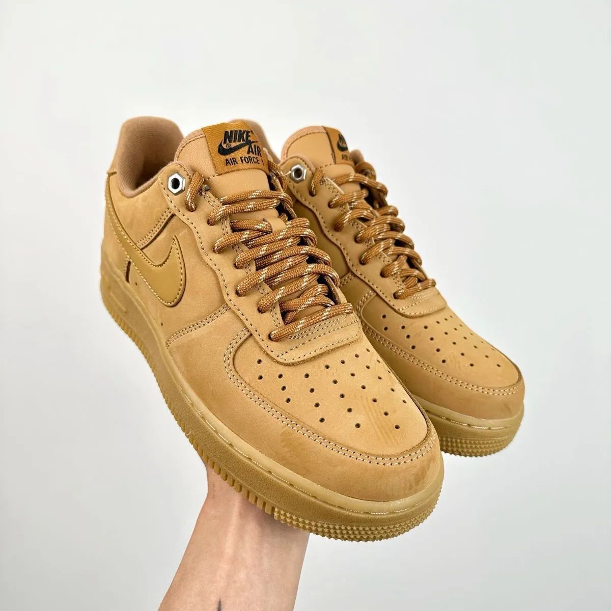 1 / 9 新品 ナイキ NIKE エア フォース ワン AIR FORCE 1 '07 WB フラックス/ガムライトブラウン/ブラック/ウィート CJ9179-200 ナイキジャパン正規品