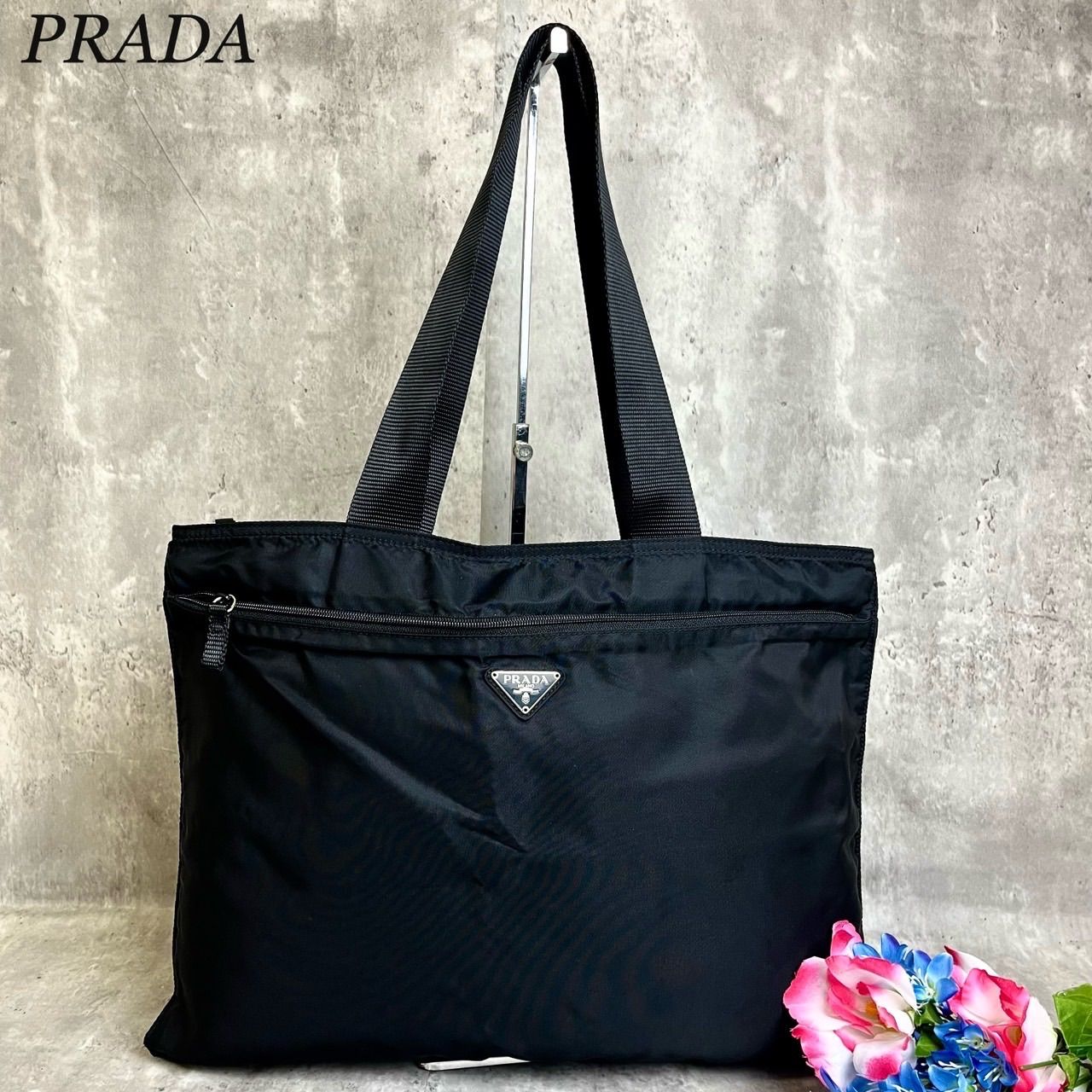 ✨良品✨ PRADA プラダ トートバッグ ハンドバッグ 三角ロゴプレート トライアングル A4収納 シルバー金具 白タグ ロゴ型押し テスートナイロン  ユニセックス レディース メンズ ブラック 黒色 - メルカリ