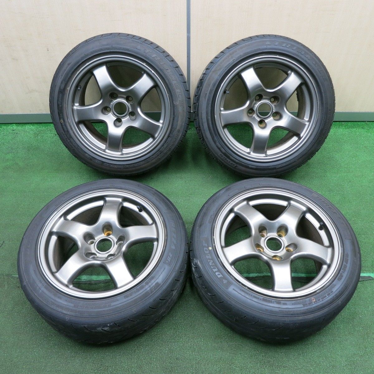 送料無料* バリ溝！21年！9.5分☆日産 スカイライン GT-R BNR32 純正 205/50R16 ダンロップ ディレッツァ Z2 16インチ  PCD114.3/5H☆4032605TNノ - メルカリ