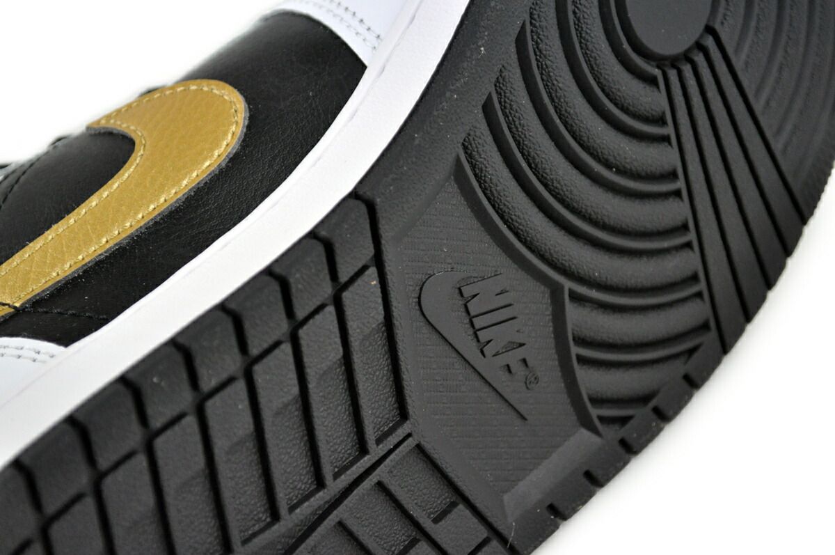 ブラック NIKE