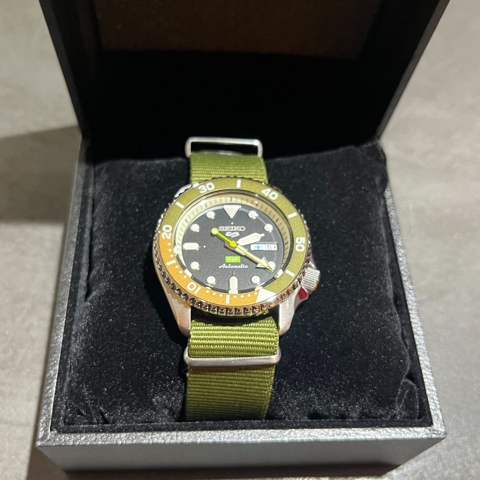 1000本限定 新品 国内正規 SEIKO 5 Sports HUF SBSA163 ファイブ