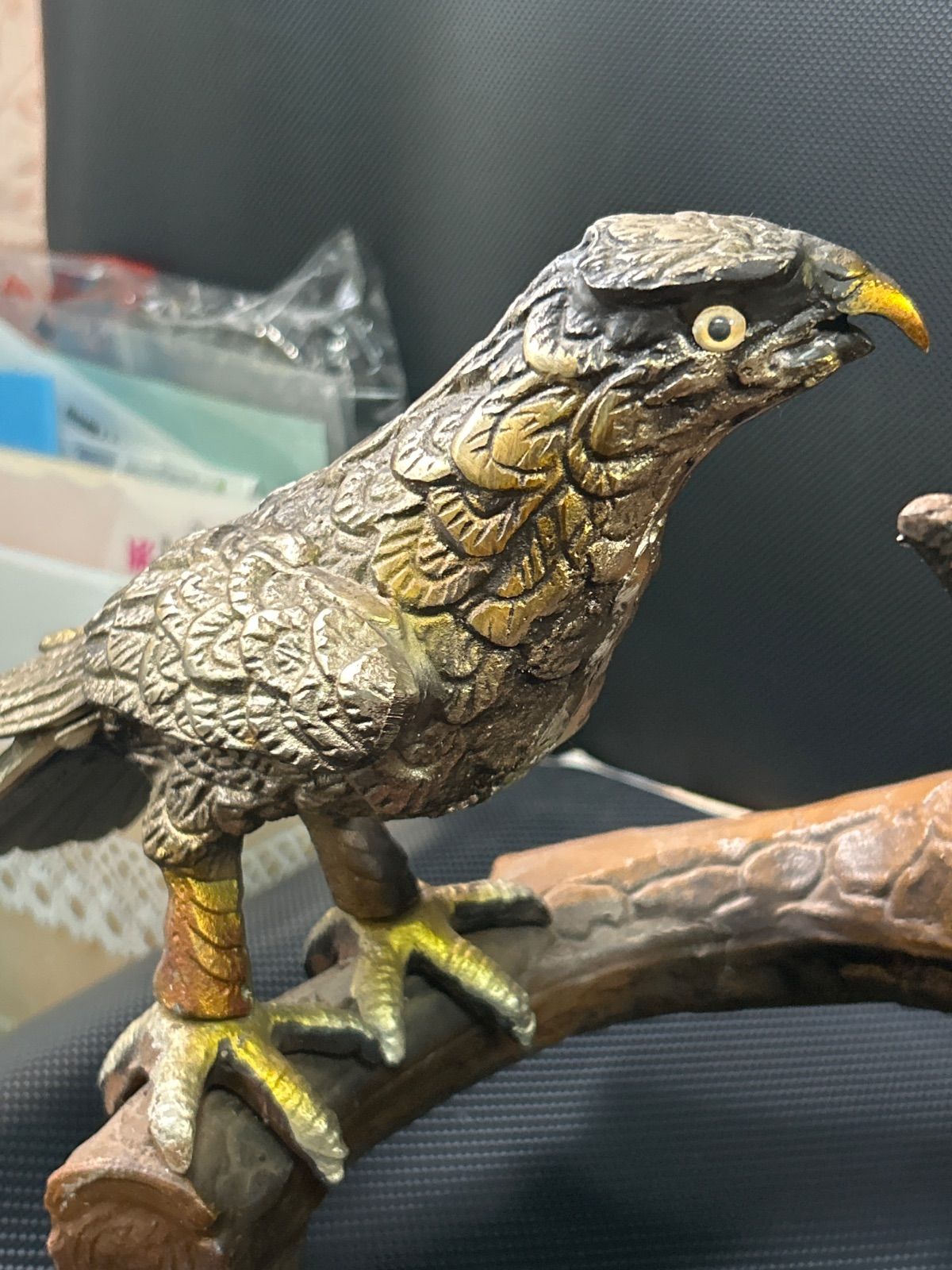 鷹の置物　金属工芸品　縁起物　高級オブジェ 希少 金属工芸品鷹の置物縁起物高級オブジェ|mercariメルカリ官方指定