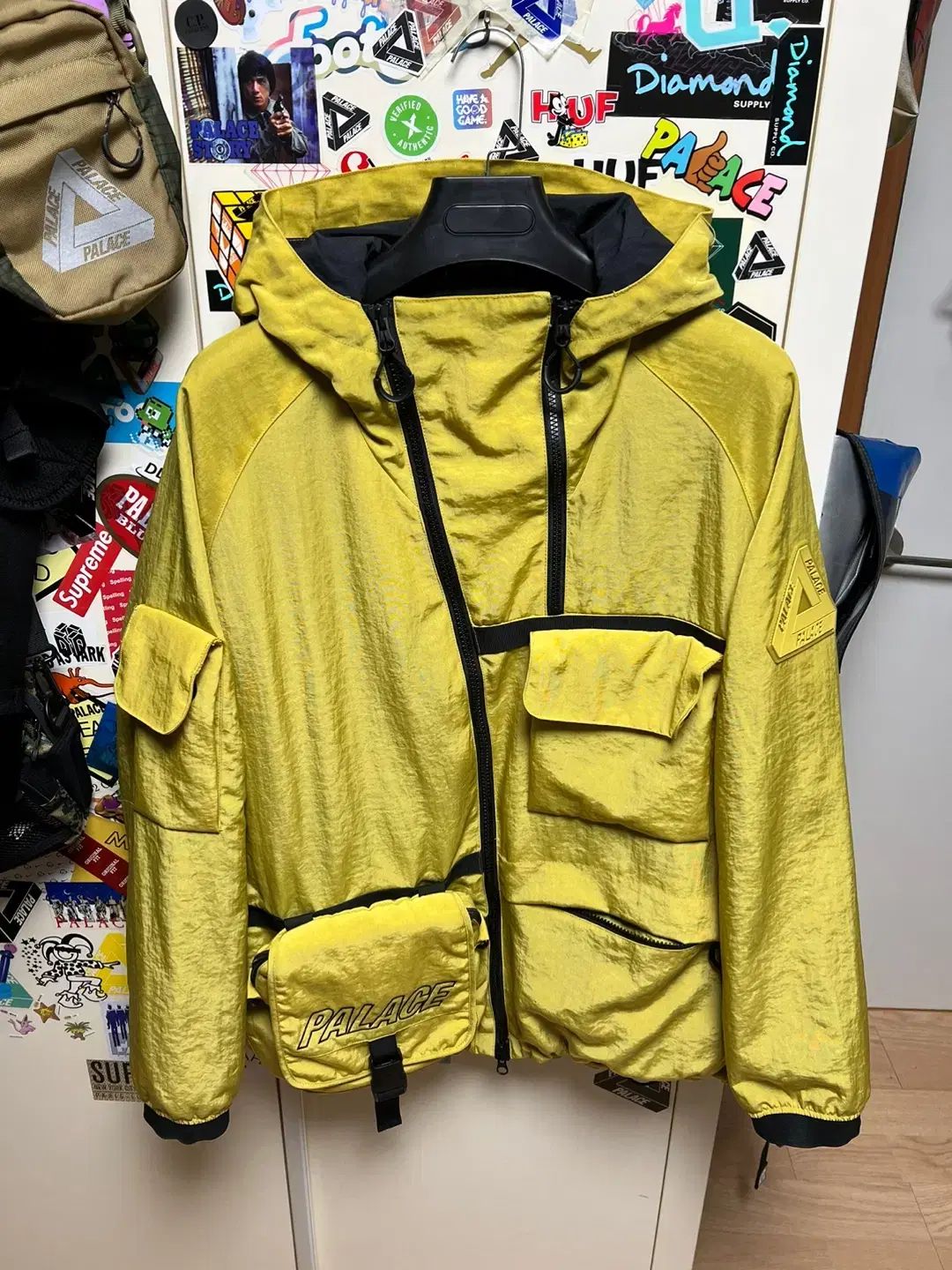 【雷市場（ポンジャン）商品韓国直送】 PALACE BAG JACKET YELLOW