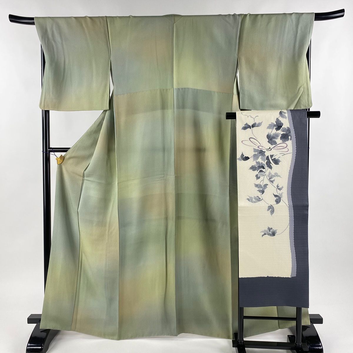 小紋 身丈166cm 裄丈70.5cm L 袷 斉藤三才 名古屋帯セット 落款 縦縞模様 ぼかし よもぎ色 正絹 名品