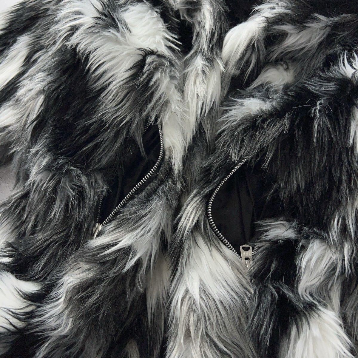 CIVARIZE シヴァーライズ モノトーン ボリューム ファー パーカー ボア