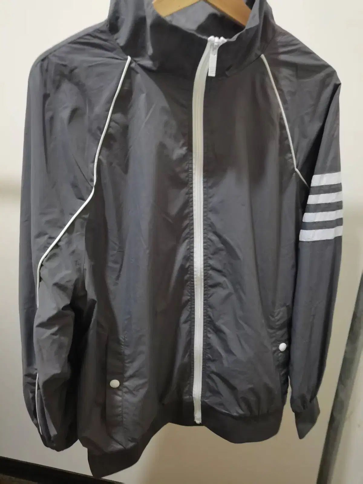 Thom Browne トム ブラウン メンズ 4 バー グレー ジャケット コート ウインドブレーカー 2 サイズ