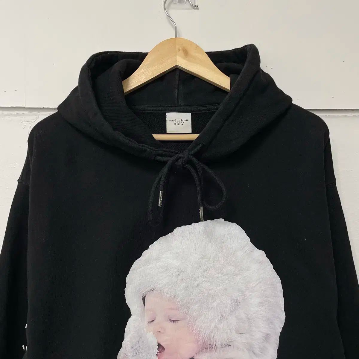 acme de la vie(アクメドラビ) 黒 フード付きTシャツ