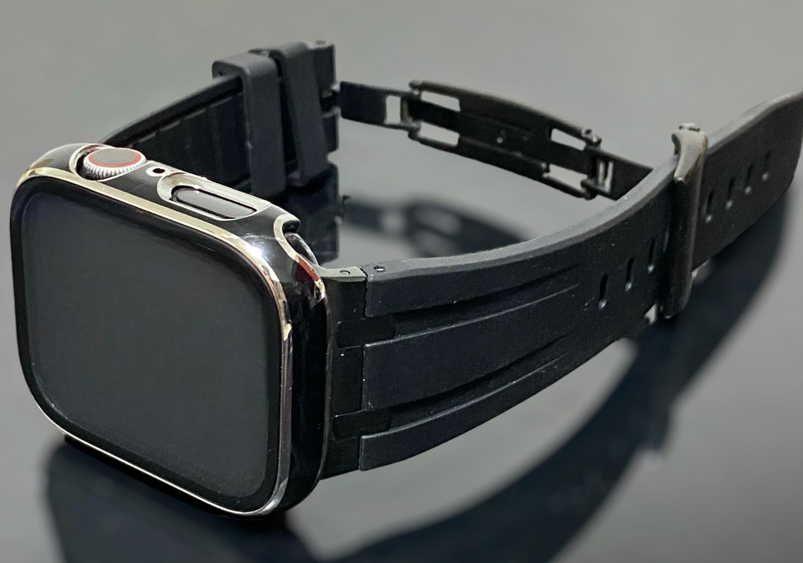 ブラックシルバーライン＆強化型別注ブラックバックル　アップルウォッチ ラバーベルト Apple Watch ケース　カバー ultra ウルトラ　38mm 40mm 41mm 42mm 44mm 45mm 49mm Apple Watch バンド 7,448円