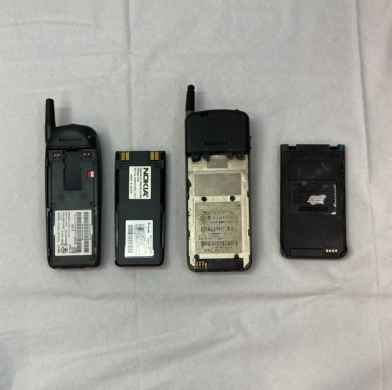コレクター品 レア ガラケー docomo NOKIA ノキア 実機 2台/ NM206