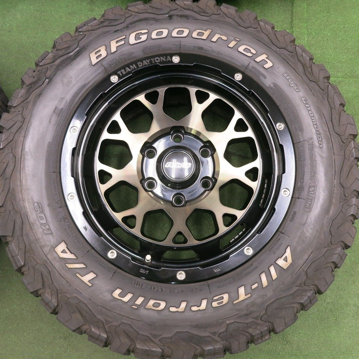 バリ溝！21年！綺麗！9.5分☆RAYS TEAM DAYTONA M9 265/65R17 120/117S