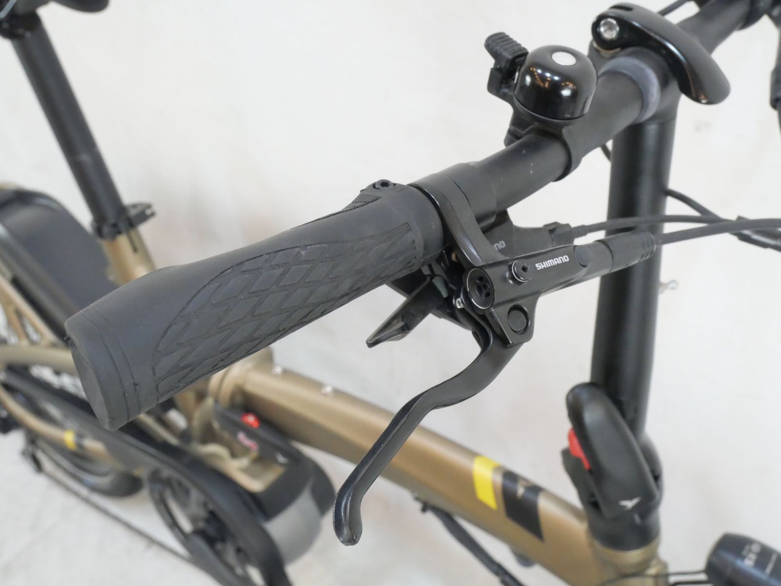 20インチ 電動アシスト自転車