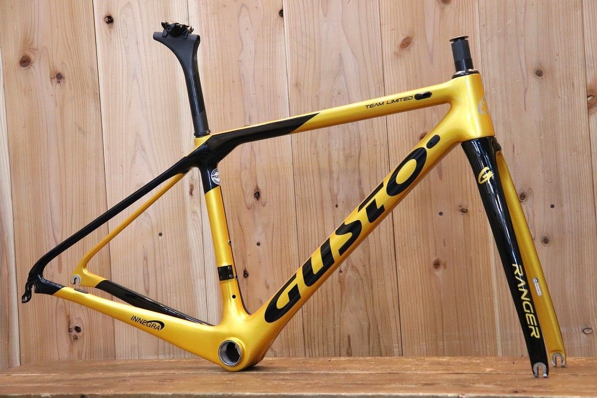 GUSTO RANGER TEAM EDITIONロードバイクサイズL カーボン GUSTO RANGER TEAM EDITIONロードバイクサイズL カーボン GUSTO RANGER