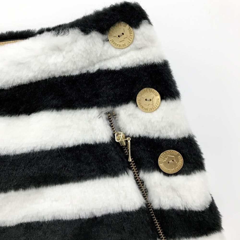 【新品】ルコックゴルフ スカート 白×黒 ボーダー フェイクファー 一部合成皮革 レディース 11 ゴルフウェア le coq sportif