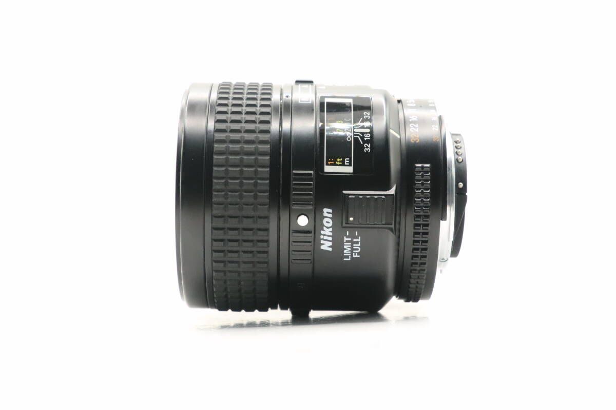 60mm F2.8