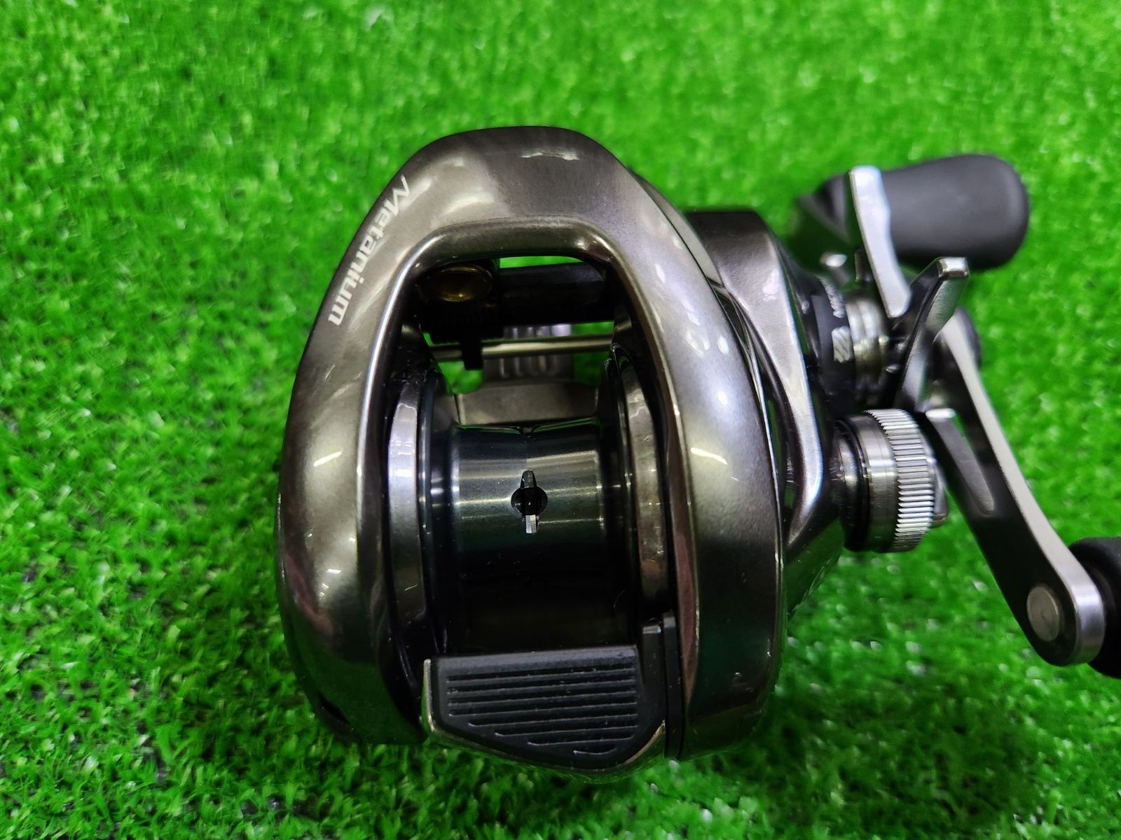 大東店 シマノ 20メタニウム XG 右 - メルカリ