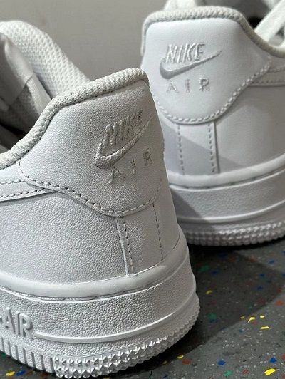 値下げしますナイキ エアフォース1 Nike Air Force 1 low ホワイト レディース メンズ スニーカー男女兼用