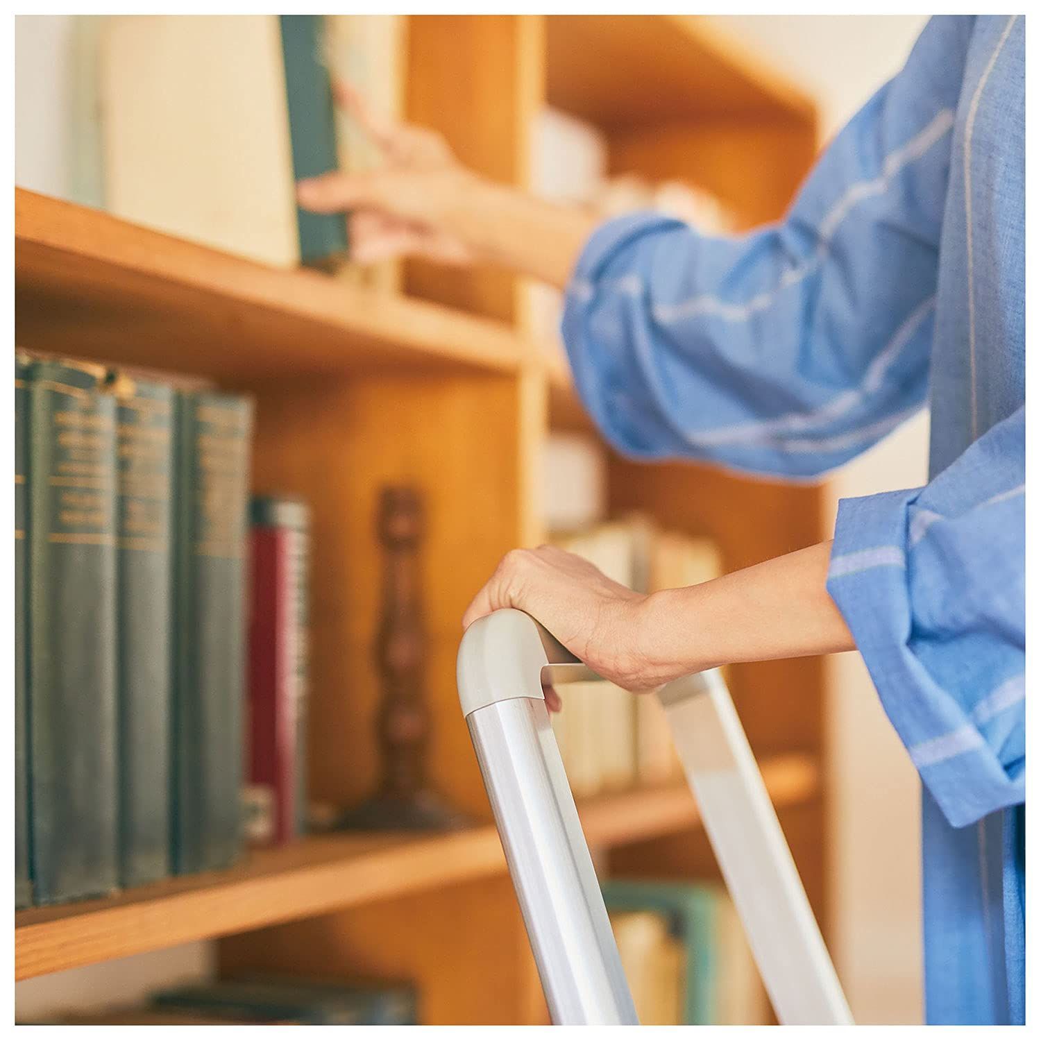 上枠付天板幅広踏台 Hasegawa