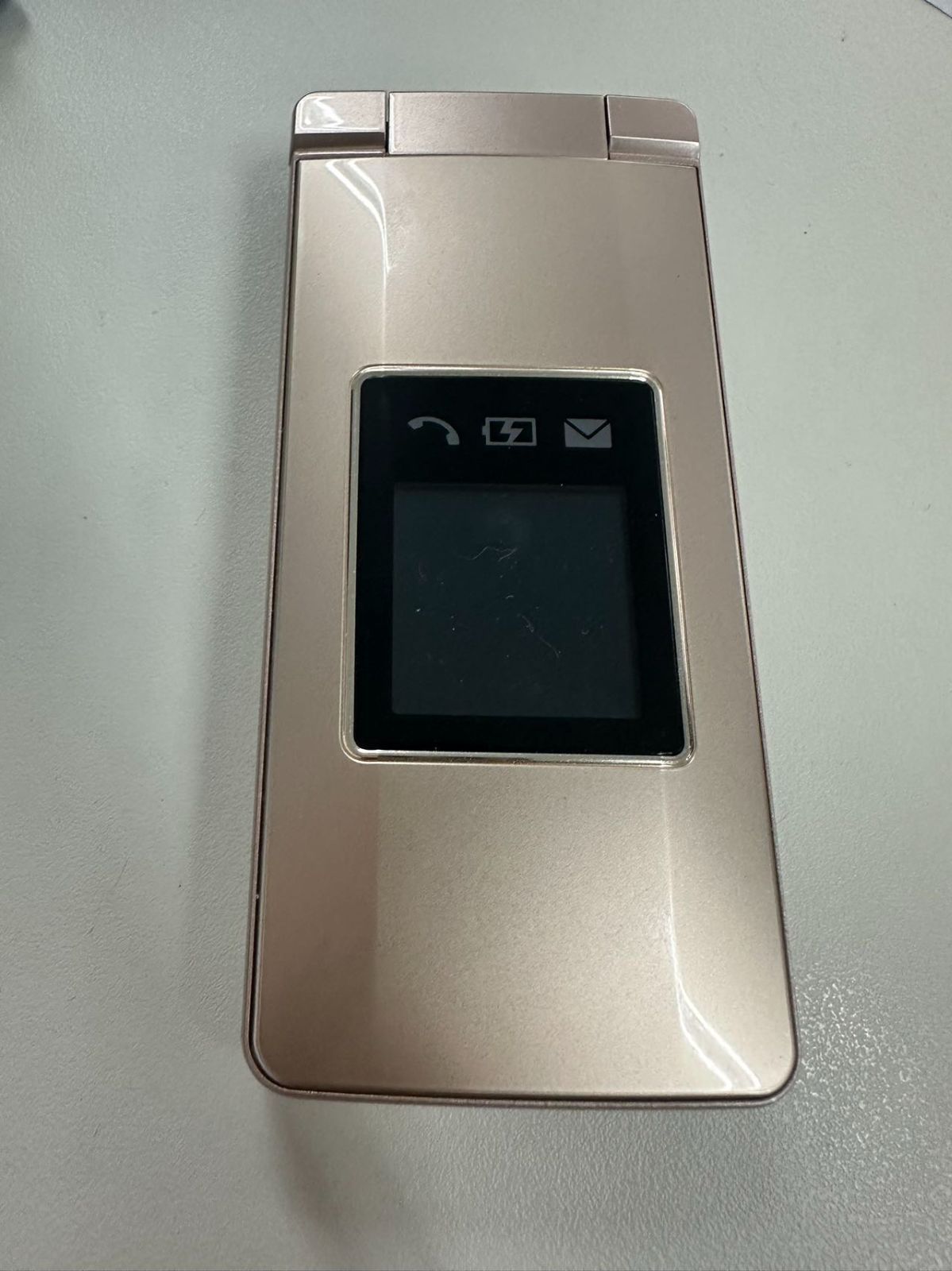 ジャンク SHARPかんたん携帯11 A207SH ゴールド - メルカリ