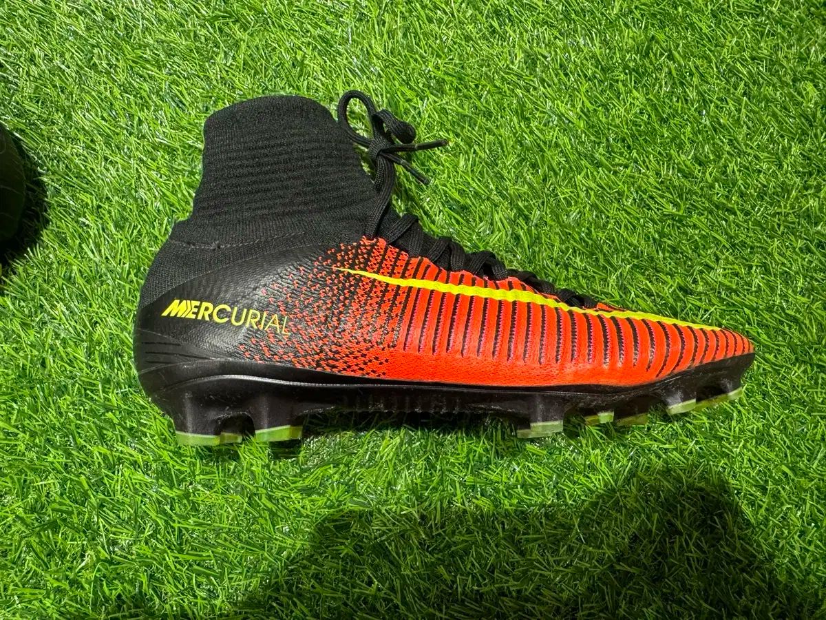 NIKE(ナイキ) マーキュリアル スーパーフライ 5 fg 255 - メルカリ