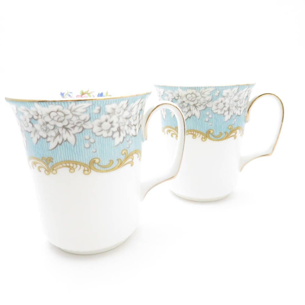 美品 ROYAL ALBERT ロイヤルアルバート エンチャントメント マグカップ 2点 ペア 花柄 水色 ティー コーヒー SU8157E 